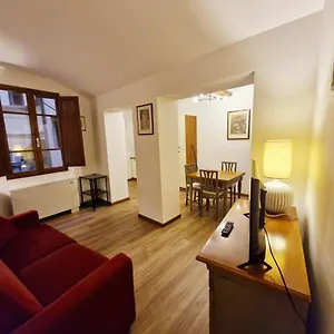 apartments-close-to-duomo.it-tuscanyhotel.com/